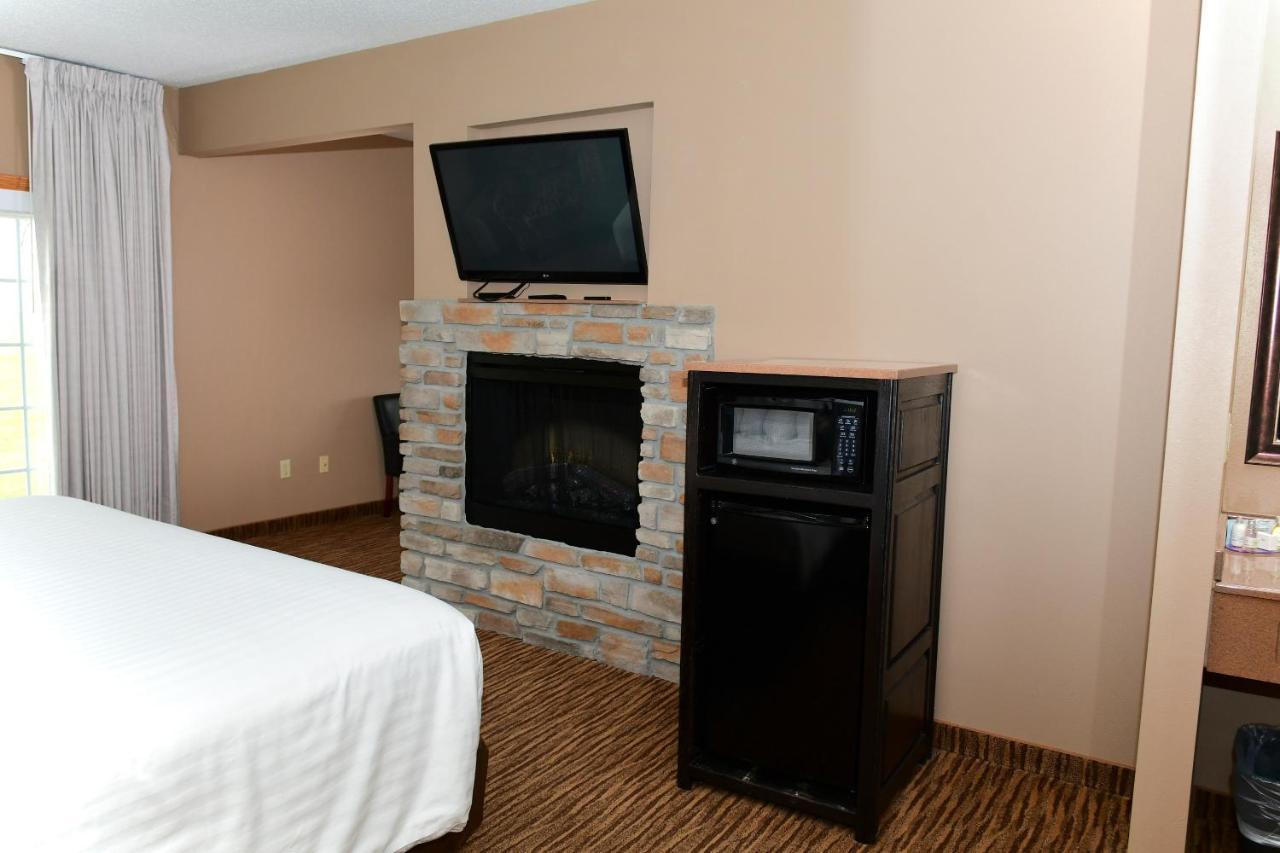 Cobblestone Inn & Suites - Denison | Majestic Hills Buitenkant foto