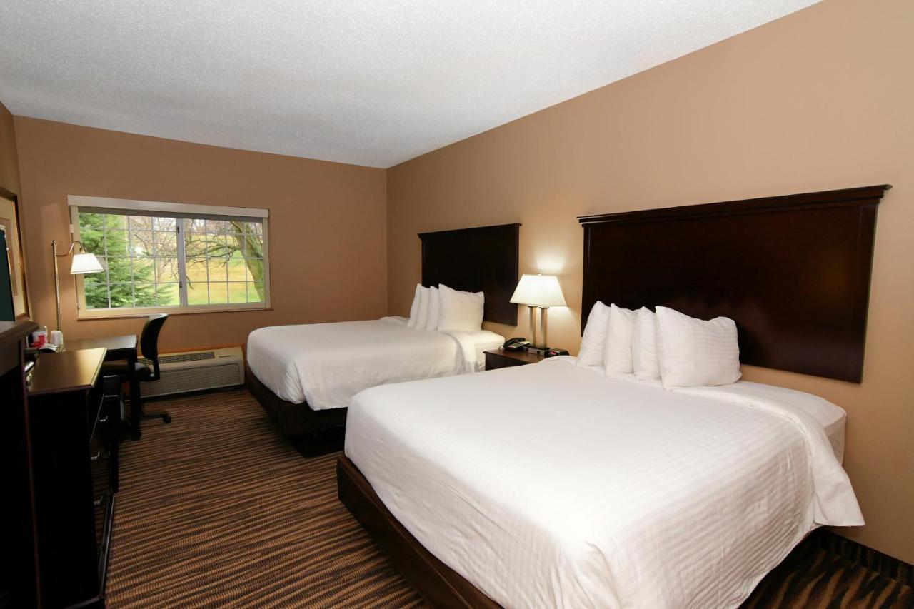 Cobblestone Inn & Suites - Denison | Majestic Hills Buitenkant foto