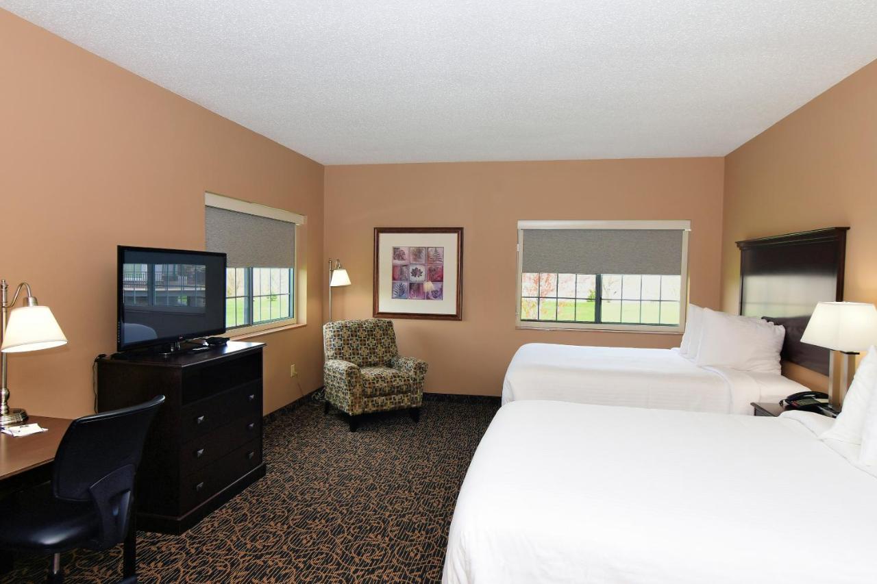 Cobblestone Inn & Suites - Denison | Majestic Hills Buitenkant foto