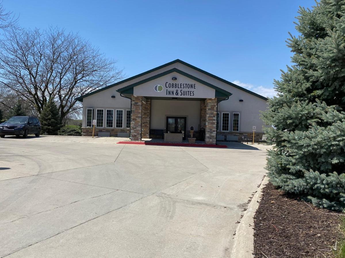 Cobblestone Inn & Suites - Denison | Majestic Hills Buitenkant foto